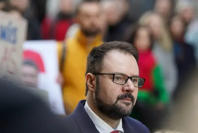 «Stabilitātei» iesniegusi atkārtotu demisijas pieprasījumu Briškenam