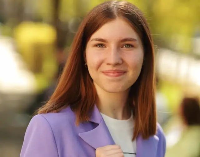 Села на поезд в Ригу и пропала: ищут девушку из Даугавпилса Ксению Ковалькову