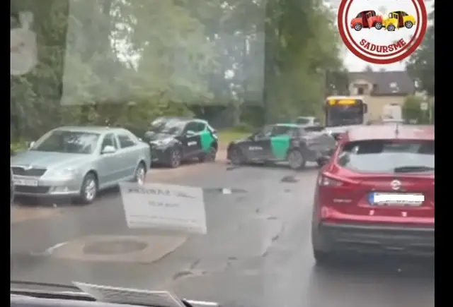 Два «Болта» в Марупе не поделили территорию (ВИДЕО)