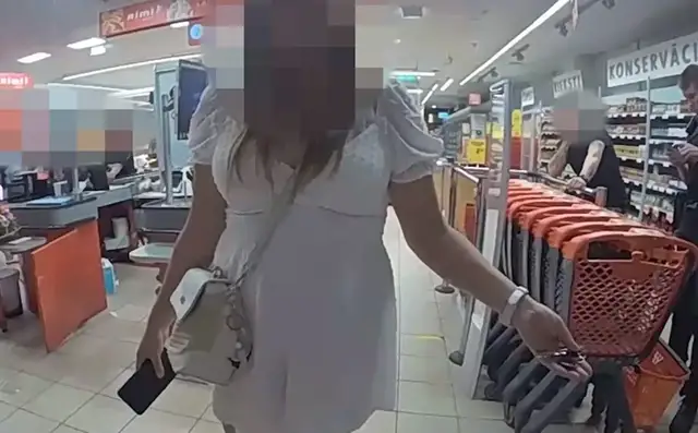 Плохому не научит? В Риге мать показала детям, как воровать в магазине