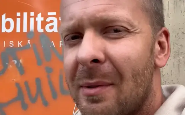 «Путин ху**о!» Офис партии «Стабильности!» пострадал от нашествия вандалов (ВИДЕО)