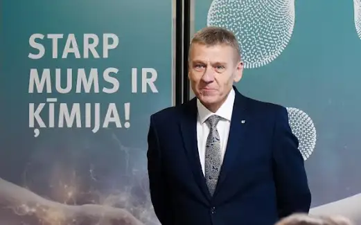 Не просто слова: Olainfarm выделил учителям химии 75 000 евро в качестве поощрения