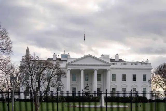 Администрация Трампа ужесточила порядок выдачи грин-карт