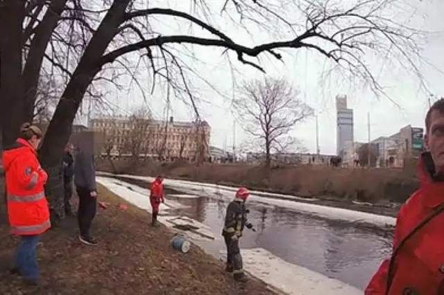 Смерть в центре Риги: потерял равновесие и упал в Городской канал