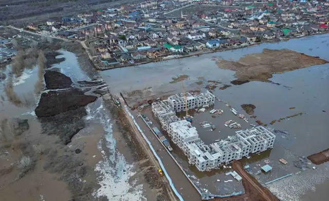 В Оренбурге звучит сирена, жителей массово эвакуируют