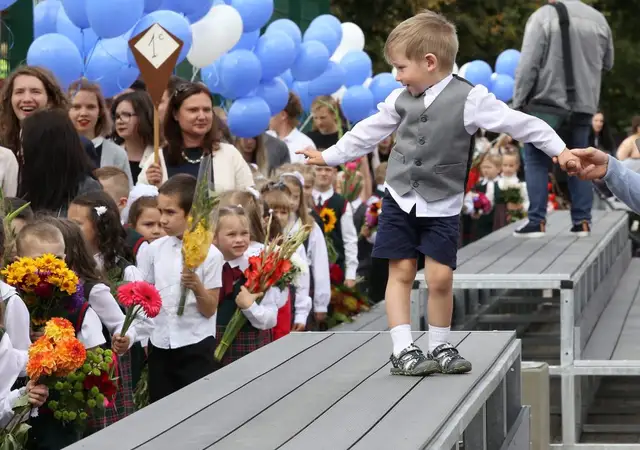 Sešu gadu laikā Latvijas skolās par trešdaļu samazināsies pirmklasnieku skaits
