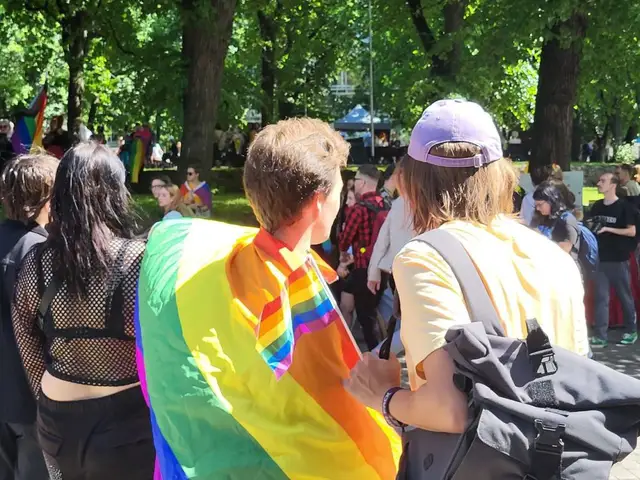 Радуга в центре Риги: неделя Baltic Pride завершается красочным шествием (ФОТО, ВИДЕО)