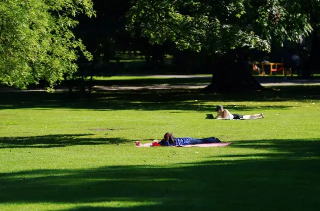 Sestdiena būs vasarīgi silta un saulaina