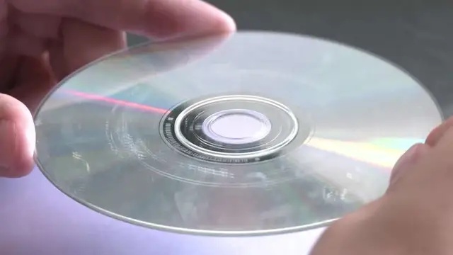 «Каменный век!» — пациенту выдали результат обследования на CD-диске, который не открывается