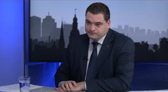 Туризма с Россией больше нет: Ратниекс объяснил, почему русскому языку теперь нет места в Риге