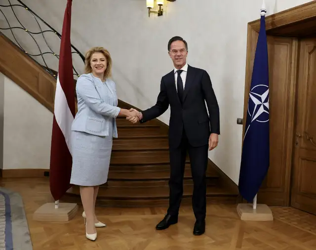 Premjere: NATO arī turpmāk būs Latvijas drošības garants