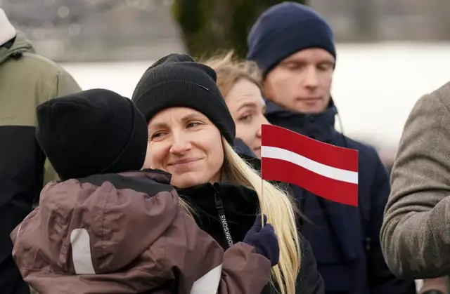Pētījums: Valsts svētkus nesvin 28% iedzīvotāju