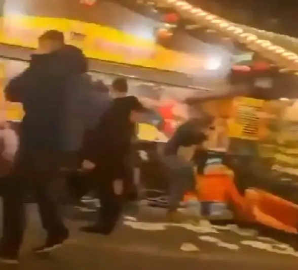 Авто въехало в толпу на рождественской ярмарке в Магдебурге