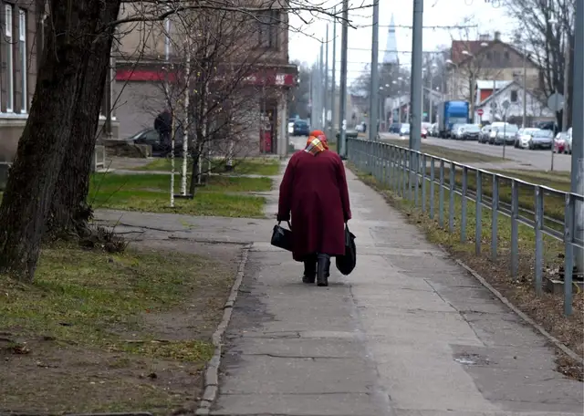 Jūnijā vidējā vecuma pensija Latvijā bija nepilni 625 eiro
