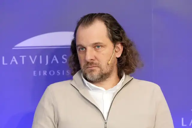 Бите учит Силиню экономить: четверть миллиарда можно найти легко, просто желания нет