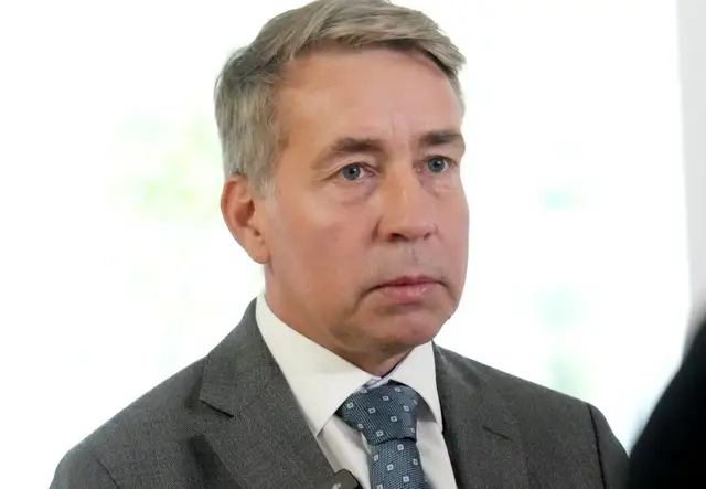 Pensionāru federācija prasa Siliņu skaidrot Auguļa nomaiņu