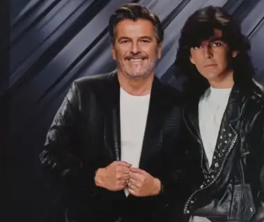 Солист Modern Talking получает розы из России