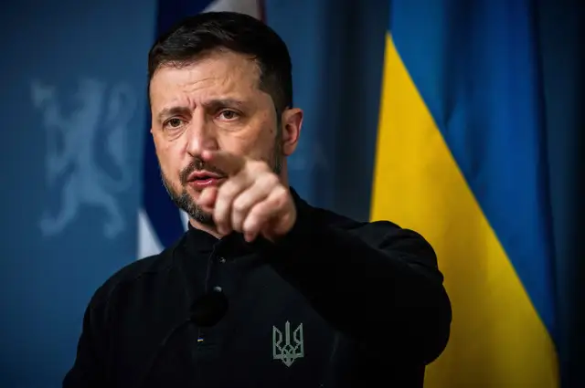 Зеленский призвал G7 ответить на российские удары по Украине