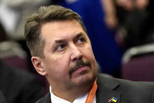У Украины большие проблемы на фронте, и это не Покровск: Раев