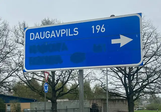 Ceļazīmju nomaiņa ar norādēm uz Krievijas un Baltkrievijas pilsētām patlaban nav prioritāra
