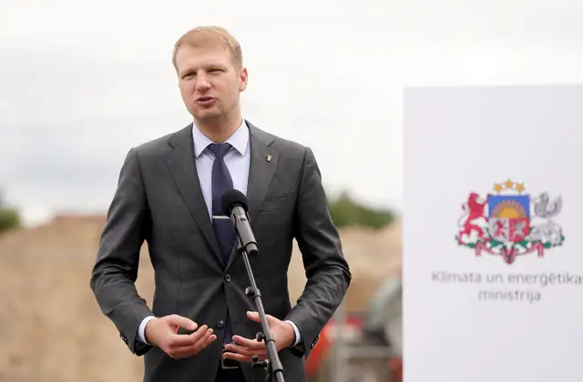 Melnis: Visas vecās vēja turbīnas nekavējoties ir jāapseko