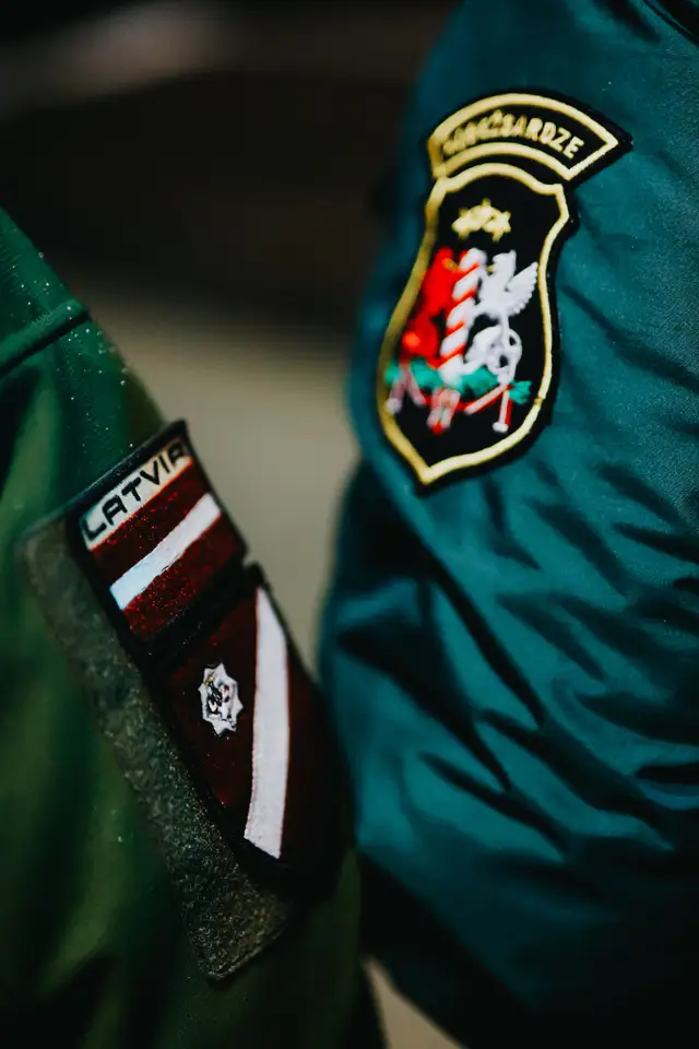 Два ланкийца пытались ввезти в Латвию четырех бангладешцев по пакистанским паспортам