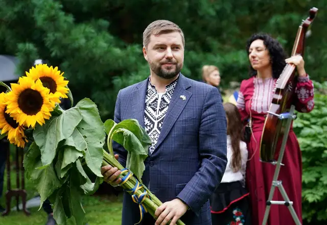 Rīgā simtiem cilvēku devās Ukrainas atbalsta gājienā