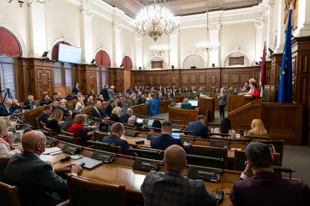 Saeima pirmajā lasījumā atbalsta priekšlikumu publiskot datus par uzņēmumu tirdzniecību ar Krieviju un Baltkrieviju