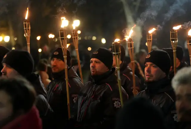 С факелами по историческому маршруту: рижан приглашают вспомнить события 1919 года