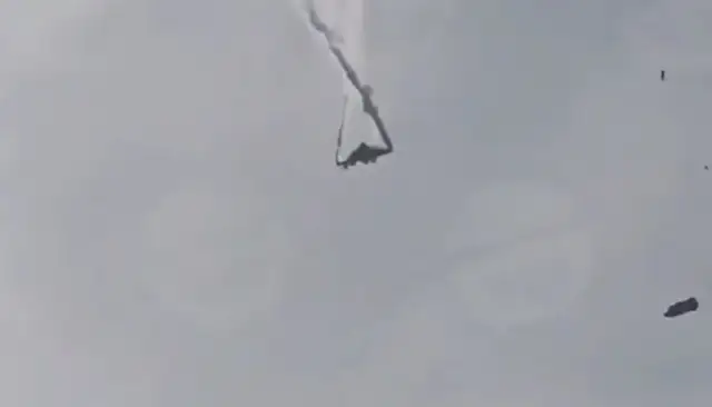 В Грузии разбился турецкий военный самолет: момент крушения на видео