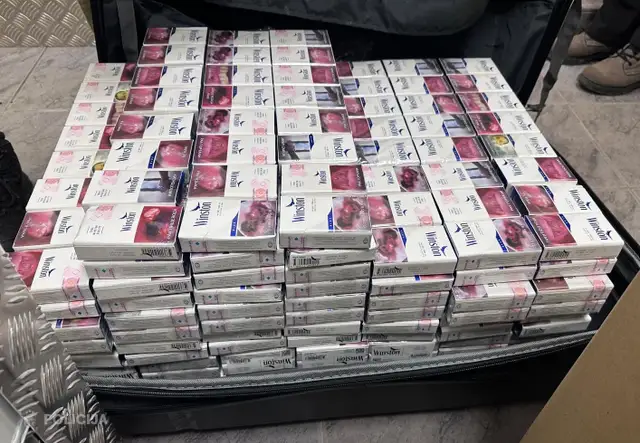 Zemgalē atrod lielu daudzumu nelegālo cigarešu, ražošanas iekārtas un transportu pārvadāšanai
