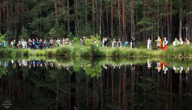 Trešais Starptautiskais tradicionālās āra dziedāšanas festivāls DABĀ  pulcē dziedātājus no Latvijas, Lietuvas, Somijas, Gruzijas un Portugāles