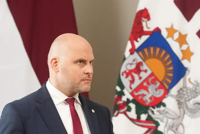 Premjers: IKT iepirkumu moratorijs tiks turpināts