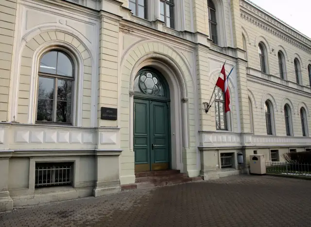 Skolu reitingā darbā ar talantīgiem skolēniem izteiktos līderos Rīgas Valsts 1. ģimnāzija