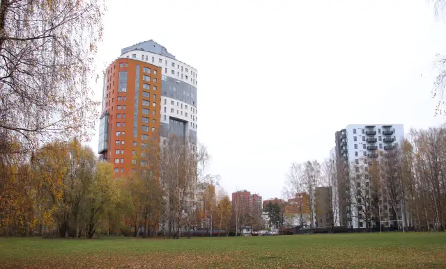 На 150%: в Иманте бесплатную парковку временно закрыли, а платные тут же подняли цены