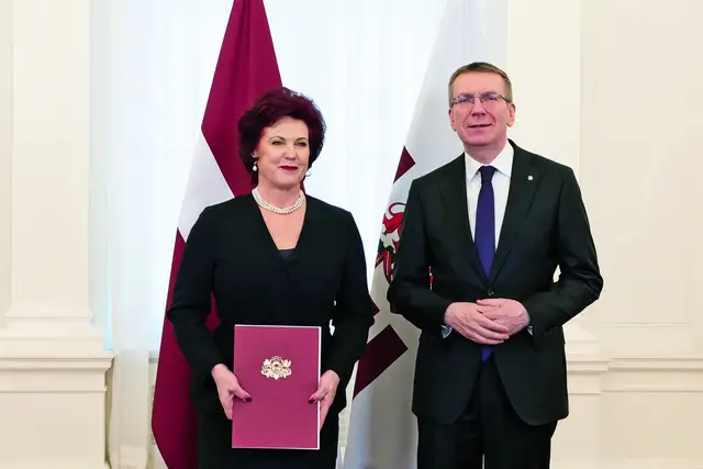 Diplomātu saldās dzīves rūgtā garoziņa