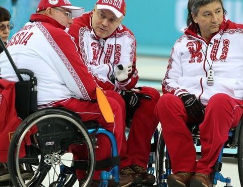 Паралимпийцы из России и Белоруссии выступят под флагами своих стран
