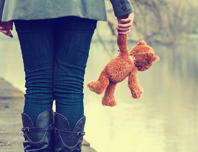 Дизайнер моды Гинтс Буде: «Их усыновили — и они исчезли»; снова о файлах Эпштейна