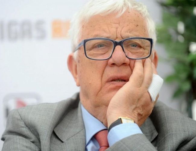 «Все шло, как не надо»: Раймонд Паулс перенес операцию