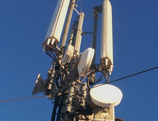 «Оператор молчит»: в Вентспилсе в субботу произошёл сбой мобильной связи