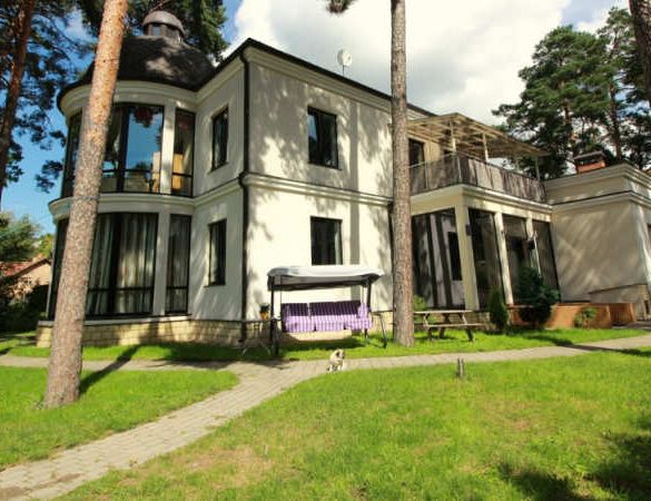 Plāno aizliegt Krievijas un Baltkrievijas pilsoņiem Latvijā iegādāties nekustamos īpašumus