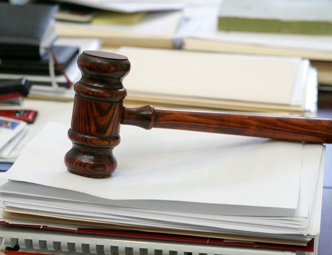 Избили до смерти двух человек: суд отправил подростков в тюрьму