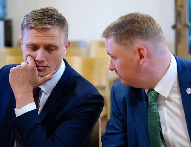 «По сути, это двуязычие»: Суд Сатверсме вынесет приговор русскому языку