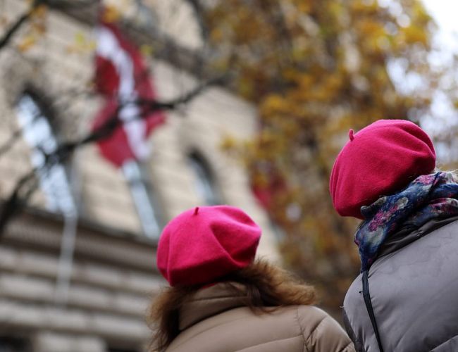 Saeima otrajā lasījumā atbalsta stingrāku prasību noteikšanu uzturēšanās atļauju saņēmējiem