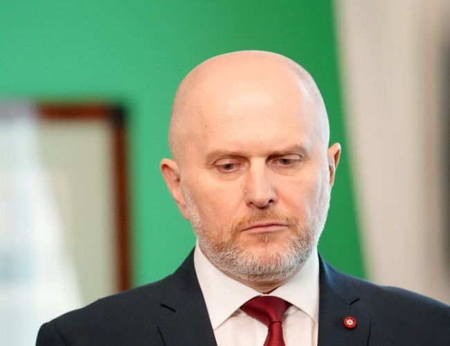 «Оставили после себя помойку»: Эдмунда Зивтиньша вызвали «на ковёр» в Сейм