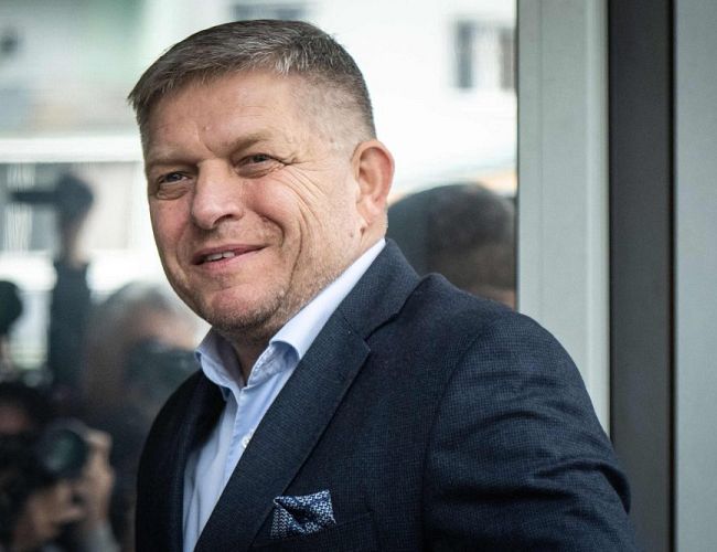Чехия разрешила пролет лайнера Фицо на пути в Москву 9 мая
