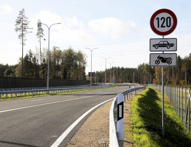 «Да у нас даже лучше, чем в Литве!» Заявил главный по дорогам в Латвии