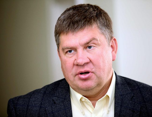 Доиграетесь — бензина не будет вообще: Калвитис о предложении ввести новый налог на АЗС