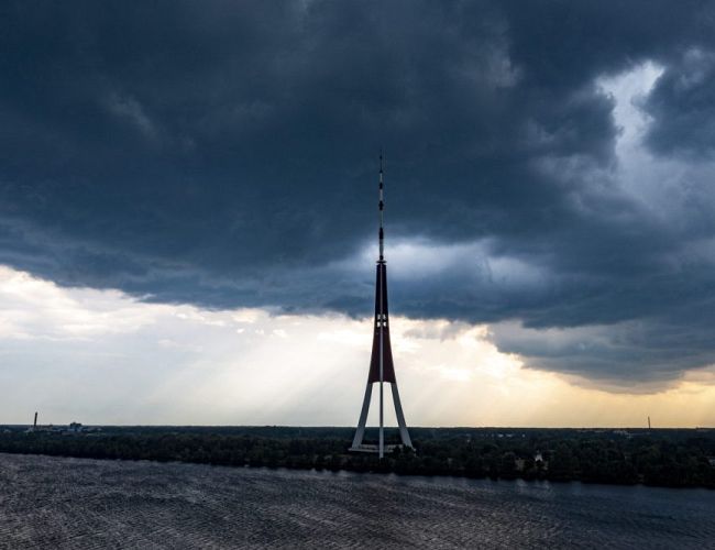 На Латвию надвигается зона осадков: что будет и где?