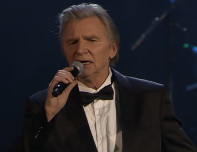 Звезда латышской эстрады в шоке от своей пенсии: сколько же?